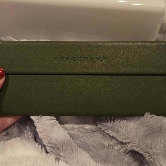 Longchamp Paris Black Cat-Eye Sunglasses Brand New in Case main image 14